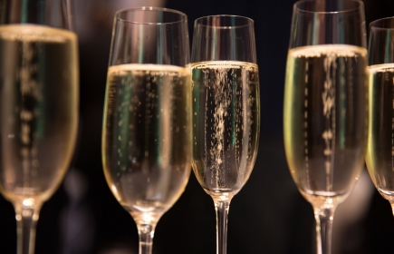 Rotary Arendonk organiseert dit jaar wederom de verkoop van Champagne ten voordele van onze goede doelen! Help jij mee?
